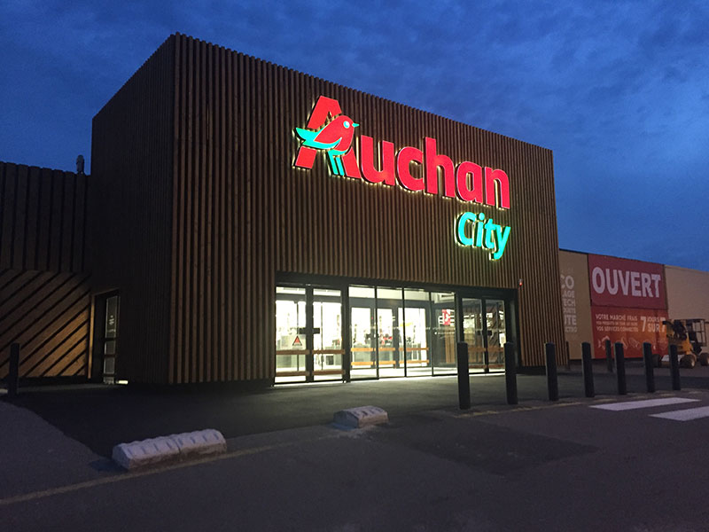 Enseigne Lumineuse Auchan City à Coignières (78) -AFE 94