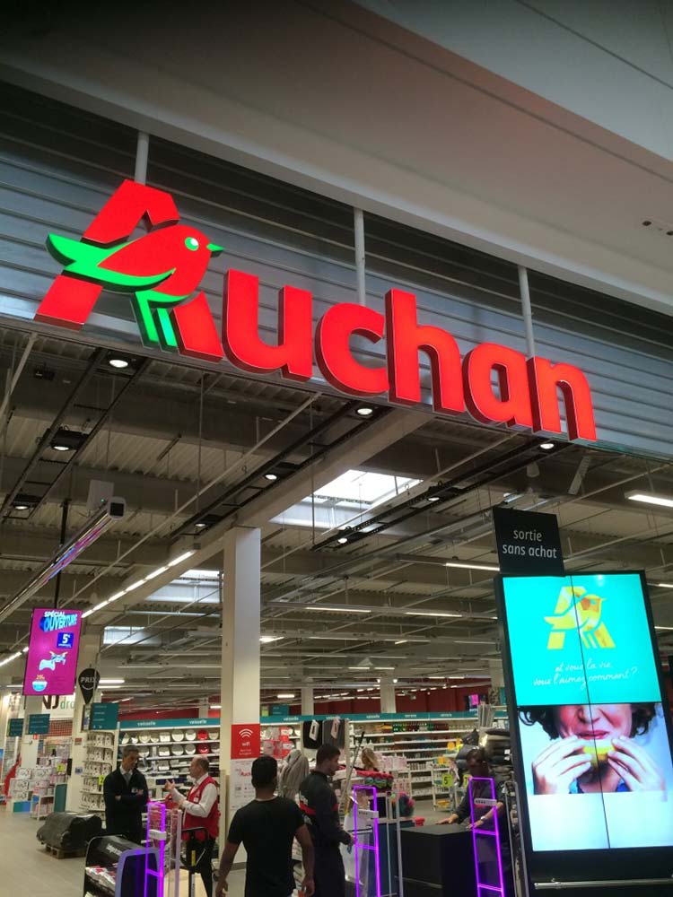 Enseigne Lumineuse Centre commercial Auchan à Meaux (77) - AFE 94