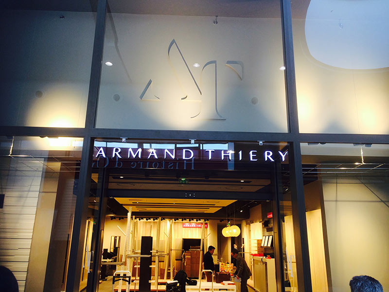 Lettrage Lumineux sur vitre pour Armand Thiery à Barjouville (28) - AFE 94