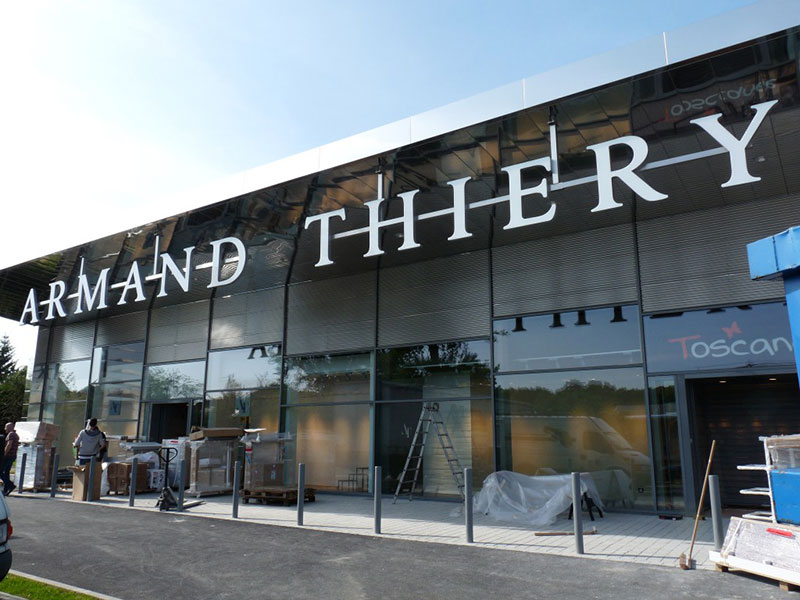 Enseignes Lumineuses Lettres Boîtiers sur bandeau Armand Thiery à Franconville 95 - AFE 94