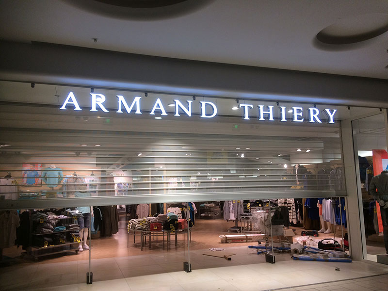 Lettrage Lumineux suspendu pour Armand Thiery à Cergy (95) - AFE 94