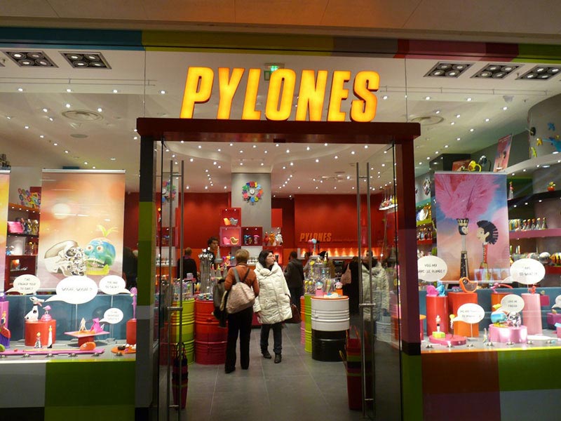 Enseignes Réseaux de magasins pour la boutique Pylones à La Défense (92)- AFE 94