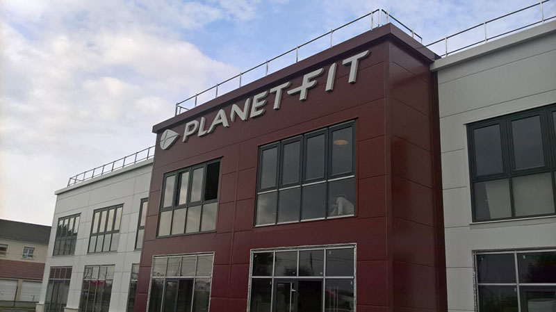 Enseigne PLANET FIT -AFE 94