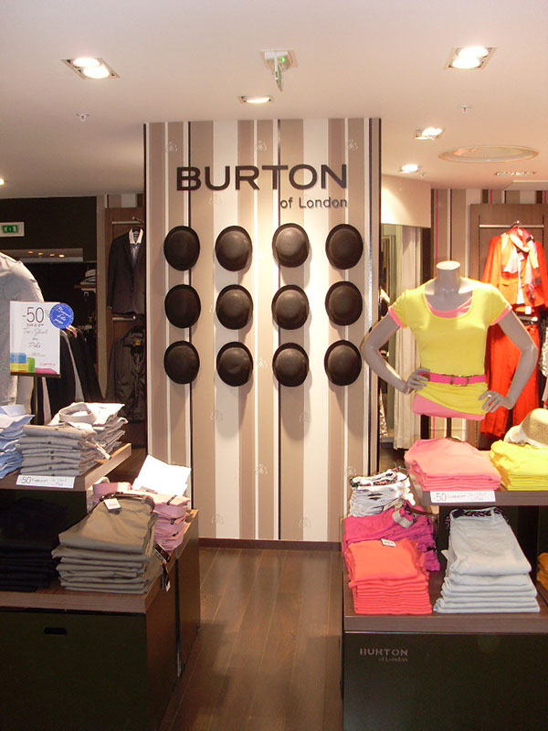 Signalétique Magasins lettrage non lumineux pour Burton en Seine-et-Marne (77) - AFE 94