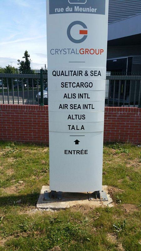 Totem CrystalGroup à Roissy-en-France (95) - AFE 94