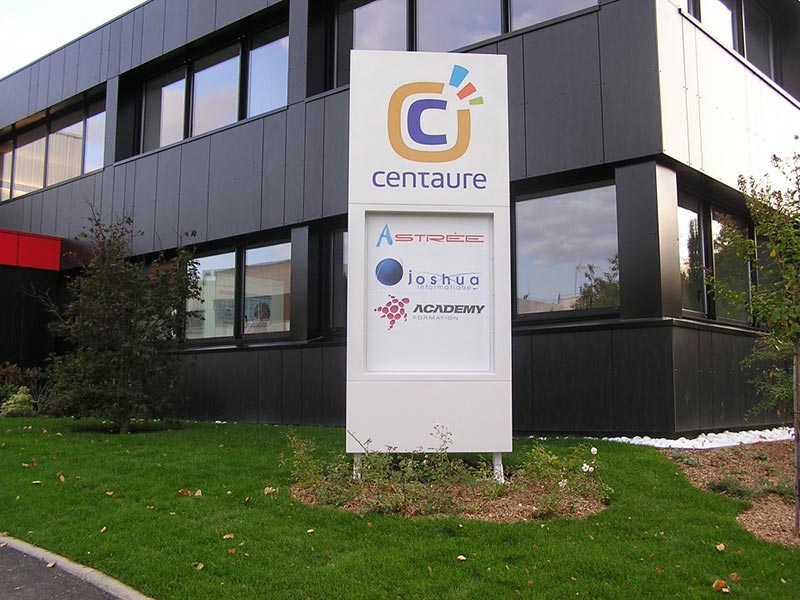 Totem Centaure à Réau en Seine-et-Marne (95) - AFE 94