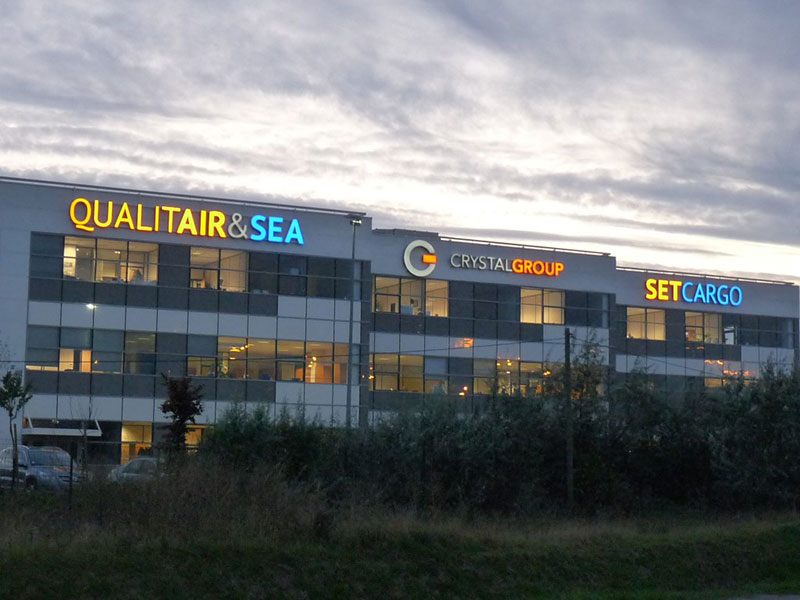 Enseignes Groupe Crystal à Roissy (77) - AFE 94